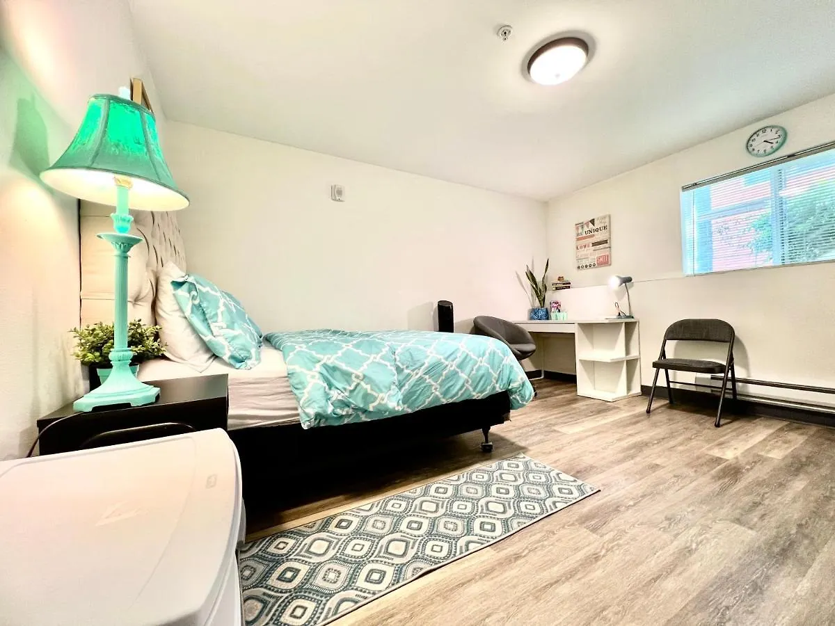 Private Room With Shared Bathroom On The 1St Floor 10 Minutes Walk To University Of Washington Seattle 0*,